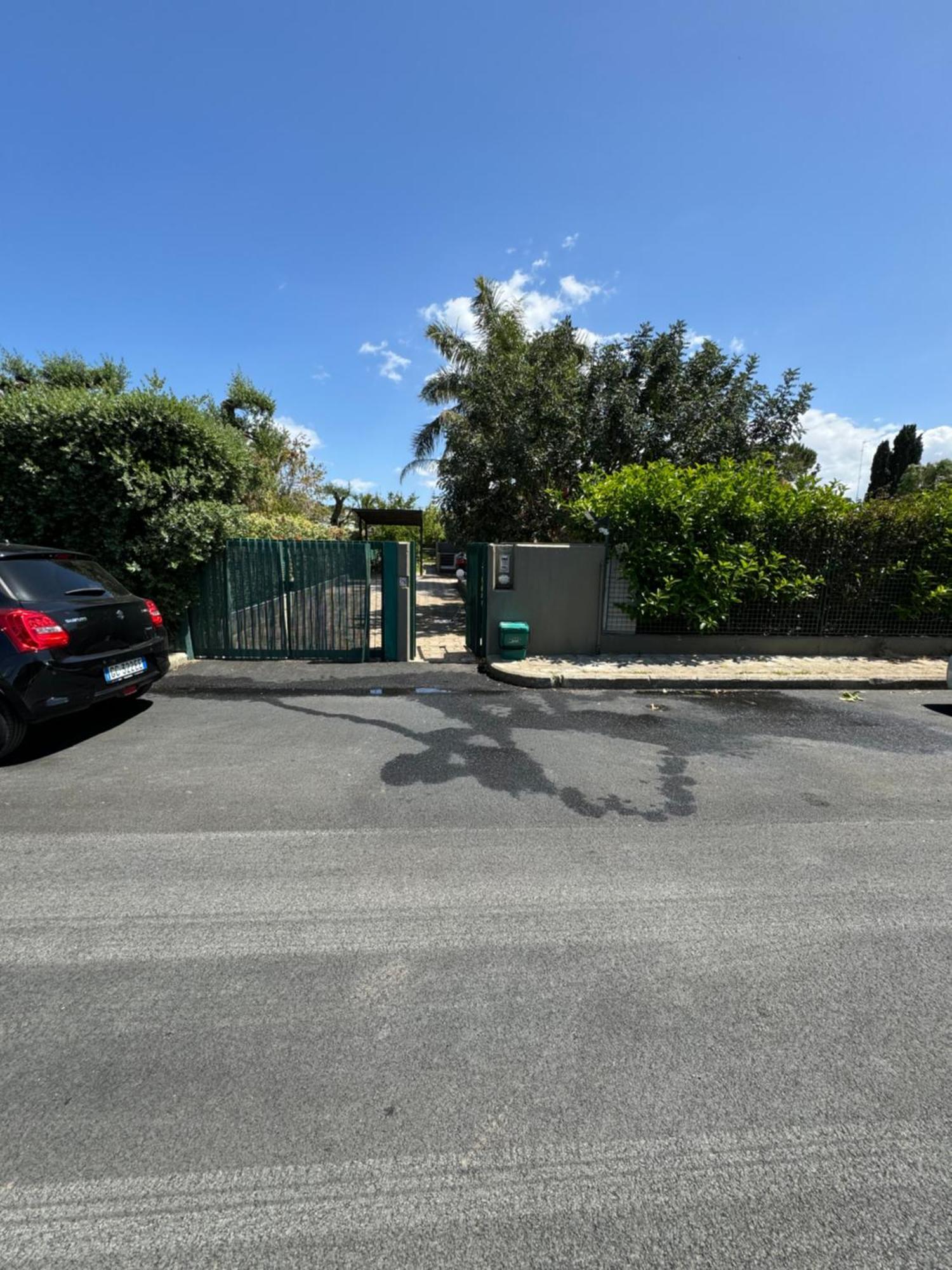 Apulian Way Apartment Torre A Mare Bagian luar foto